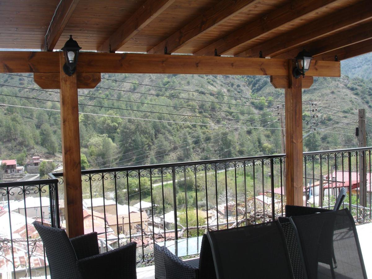 Love Holiday Suite 2 Tris Elies Exterior foto